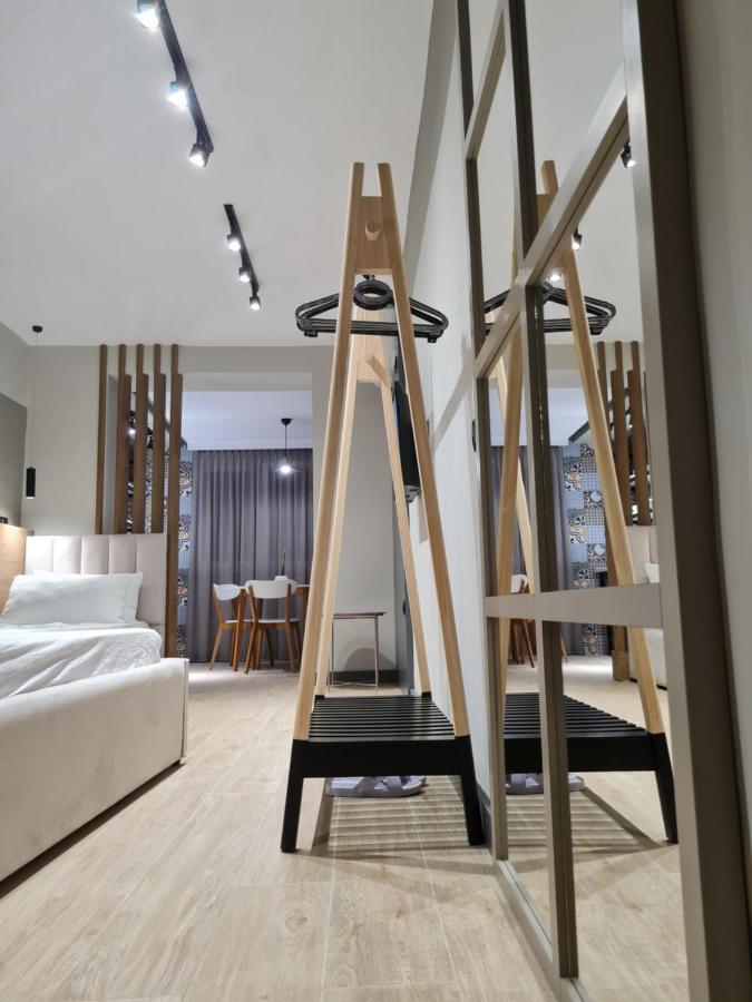Tam Serviced Studio Apartment Myslym Shyri No1 Tirana Exteriör bild