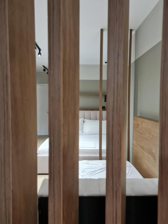 Tam Serviced Studio Apartment Myslym Shyri No1 Tirana Exteriör bild