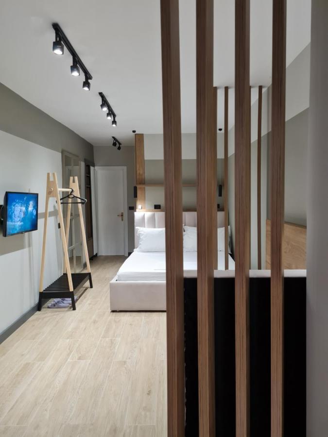 Tam Serviced Studio Apartment Myslym Shyri No1 Tirana Exteriör bild