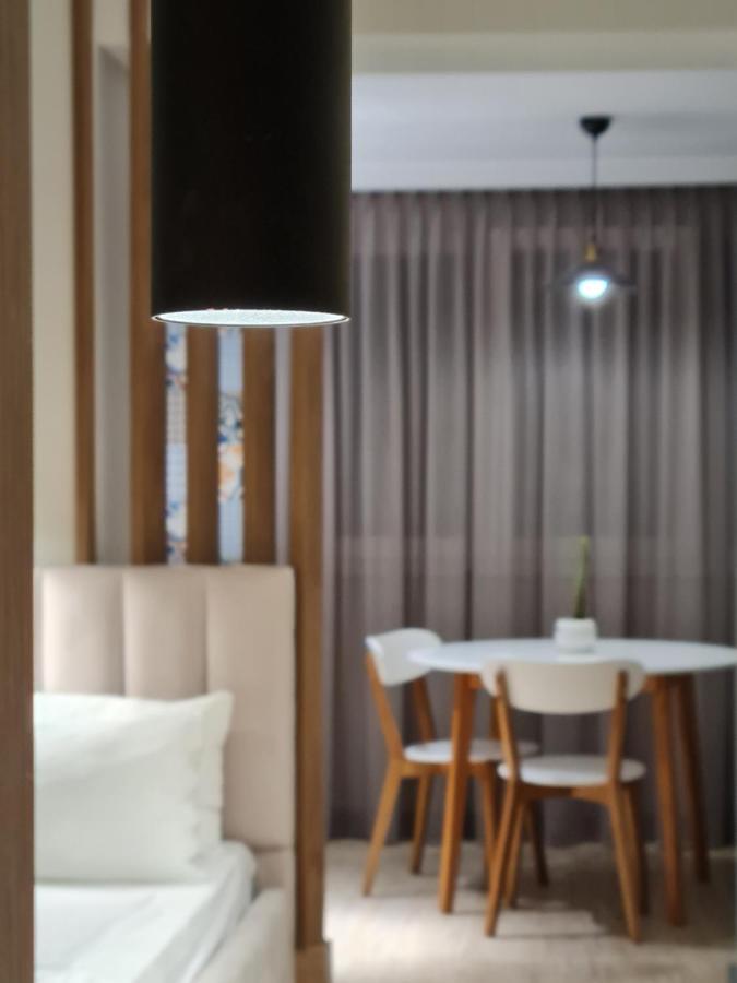 Tam Serviced Studio Apartment Myslym Shyri No1 Tirana Exteriör bild
